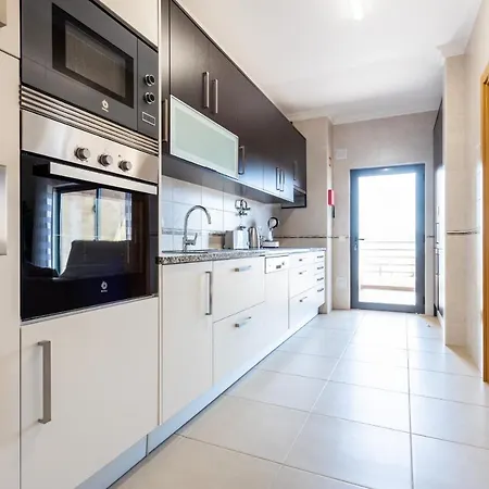 Horizon By Seewest * لاغوس